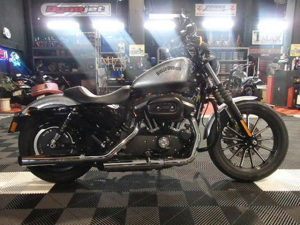 2015y XL883N
