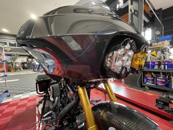 2013y FLTRX SE2 ヘッドライト交換