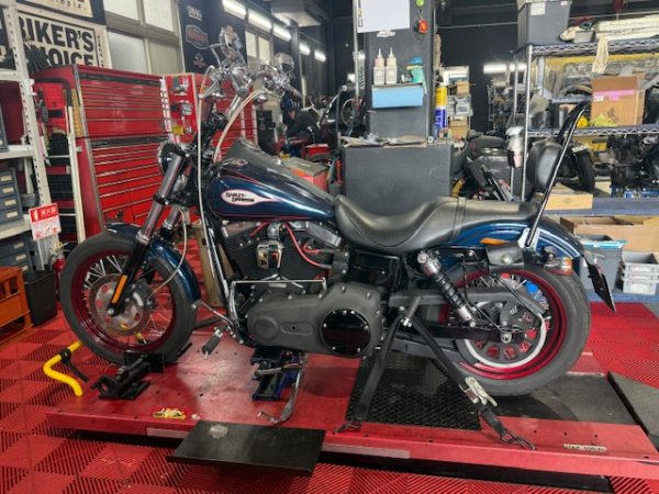 ’13 FXDBA サスペンション交換