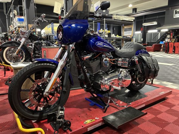 2006y FXDLカスタム進行中