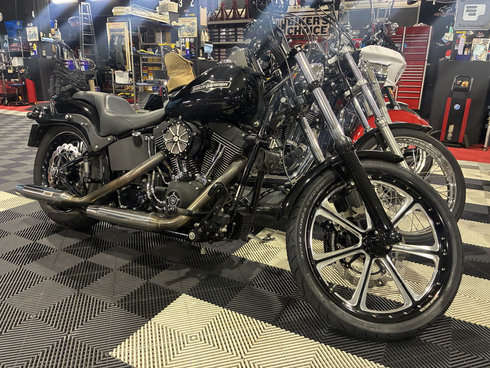 2007y FXSTB 車検整備と修理が完了。